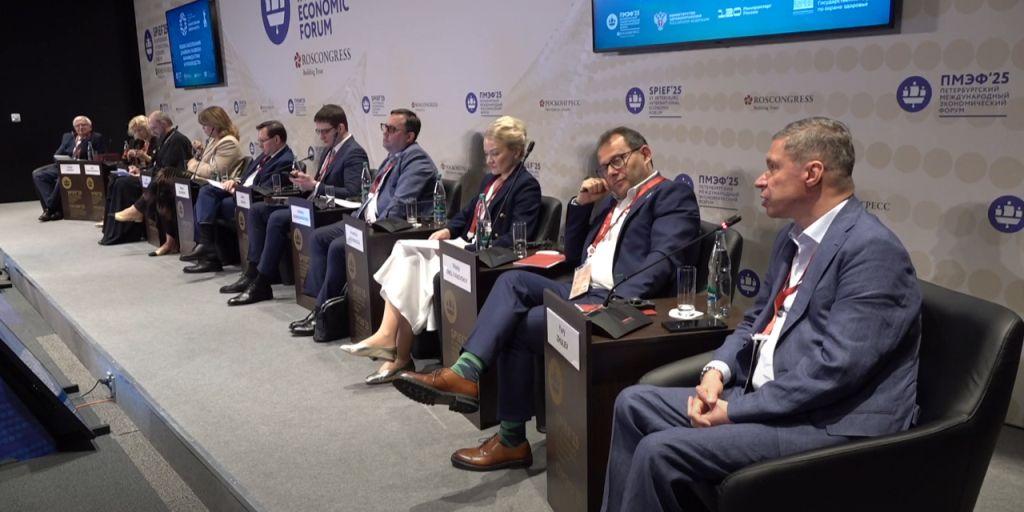 18.06.2025 Орфанные заболевания — точка роста для фармацевтической отрасли: обсуждение на ПМЭФ-2025
