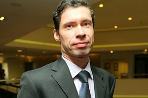 Zhulev_300x 200